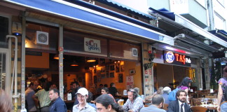 Son Gemi: Beer and Köfte in Kadıköy
