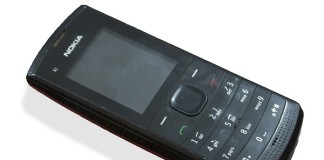 Confessions of a Dumbphone Devotee