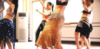 Insider Trading: Belly Dancing with Megan Blackford Belly dancing classes in Istanbul.
