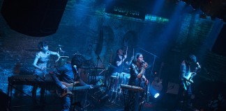 In Conversation with 123