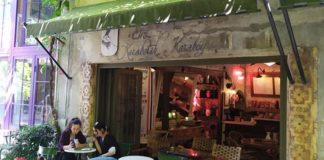 In The Shade of Karaköy In The Shade of Karaköy