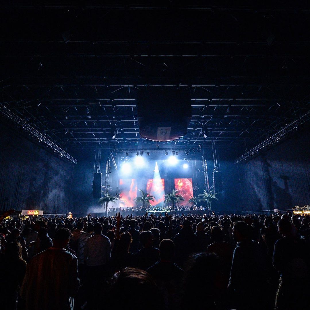 The Blaze and Label Project Light Up Istanbul at Volkswagen Arena