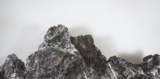 “The Pope and Galileo Had A Minor Disagreement” @ Zilberman Gallery Monte Rosso (detail), Oil and Acrylic on Linen, 163 x 349 x 49 cm (2017)