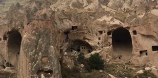 Anatolian Travel Archives: Zelve