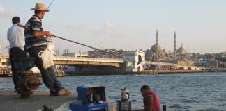 In Conversation with Lisa Morrow, Freelance Writer and Blogger of “Inside Out in Istanbul”