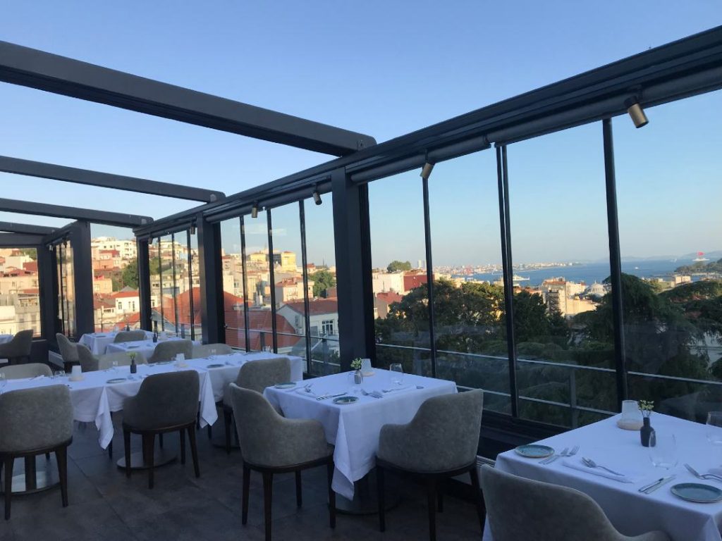 Nicole: A Sophisticated, Ambitious Culinary Experience in the Heart of Istanbul
