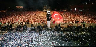 Electric Playground: Marshmello & Kungs Deliver Wholesome Fun in the Heart of Istanbul Electric Playground: Marshmello & Kungs Deliver Wholesome Fun in the Heart of Istanbul
